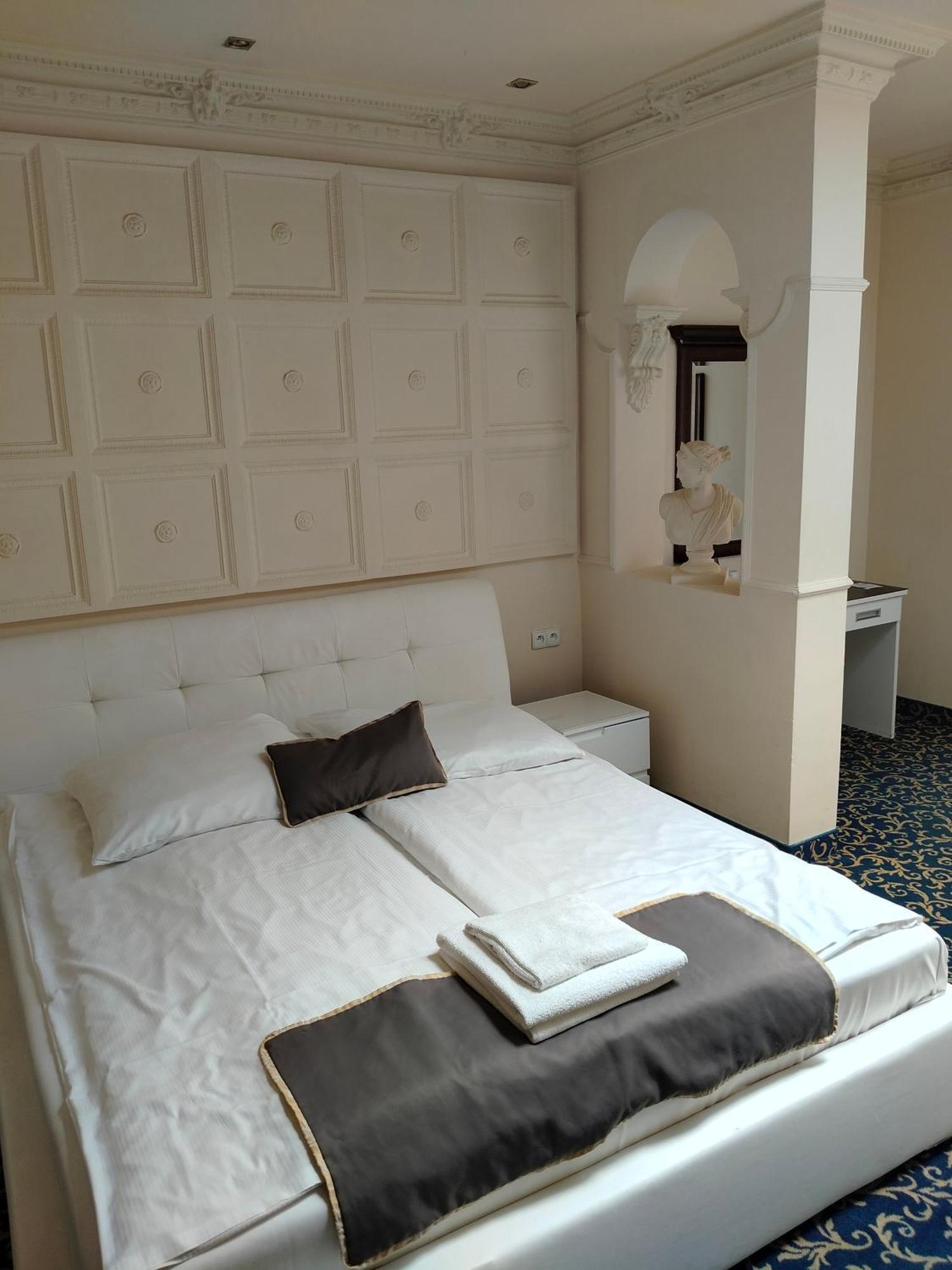 Hotel Venecia Palace Michałowice المظهر الخارجي الصورة