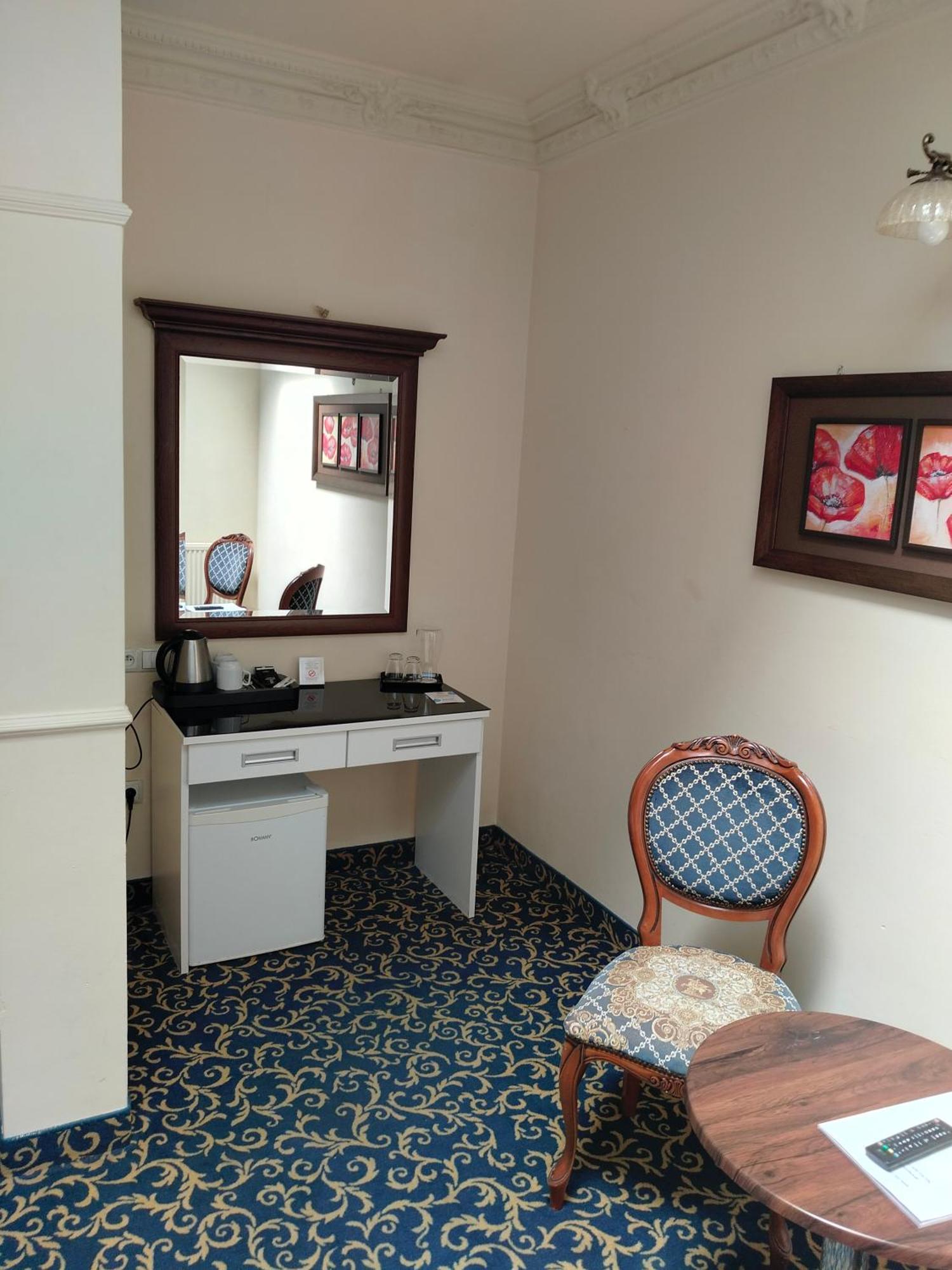 Hotel Venecia Palace Michałowice المظهر الخارجي الصورة